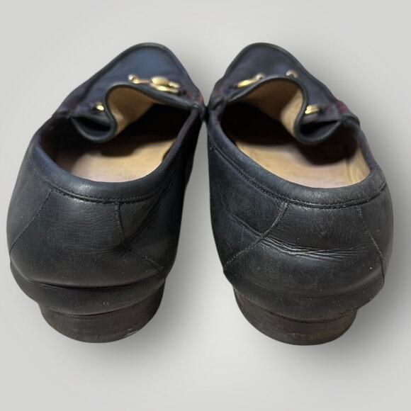 Gucci Black Leather Loafers with Gold Detail main image 4